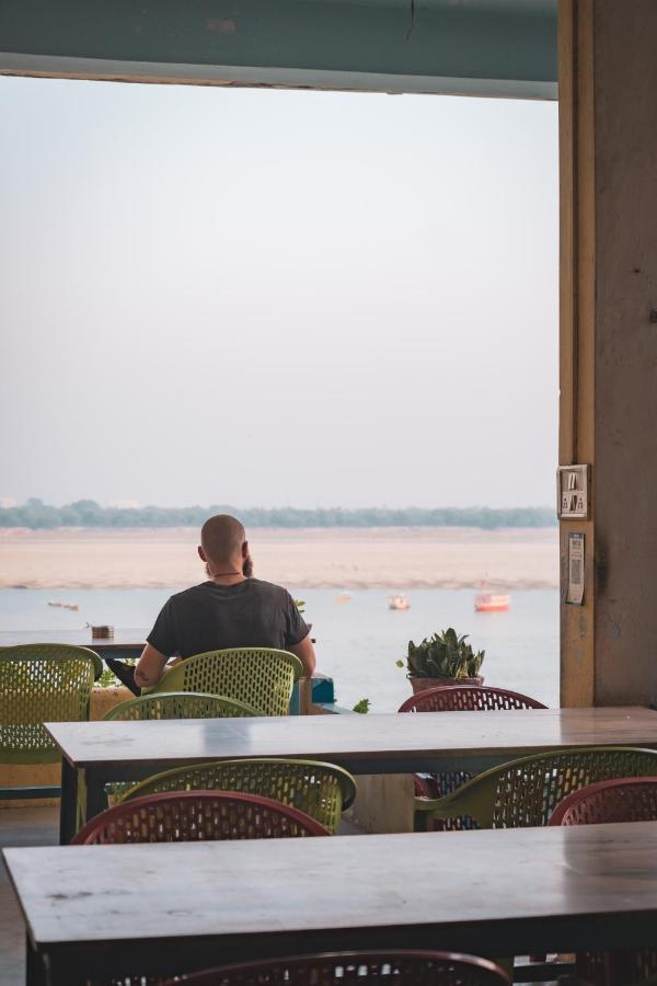 Vishnu Rest House Varanasi Eksteriør bilde