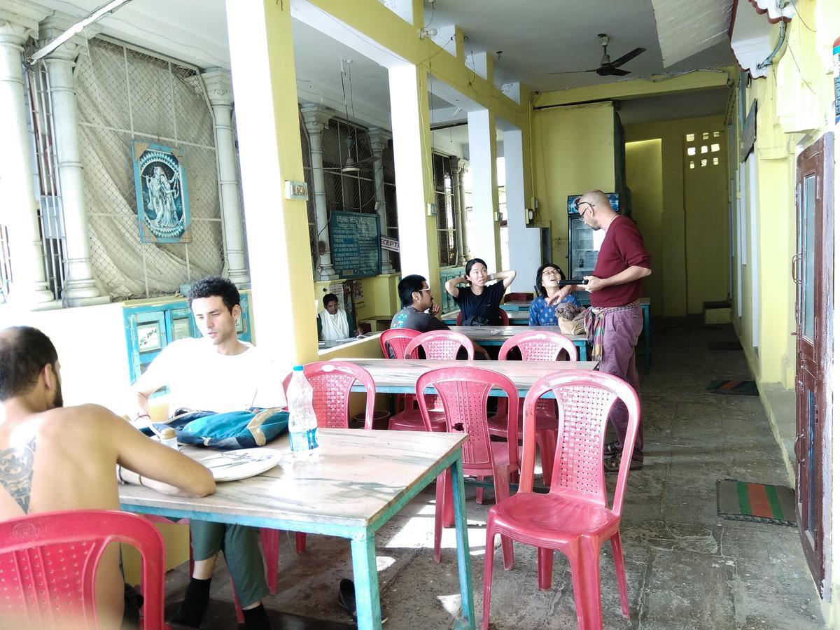 Vishnu Rest House Varanasi Eksteriør bilde