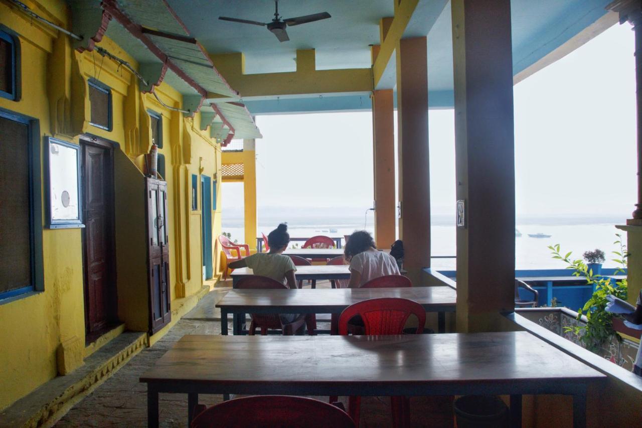 Vishnu Rest House Varanasi Eksteriør bilde